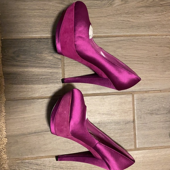 Bebe Tristan pumps - brand new! size 7.5 - Picture 3 of 5